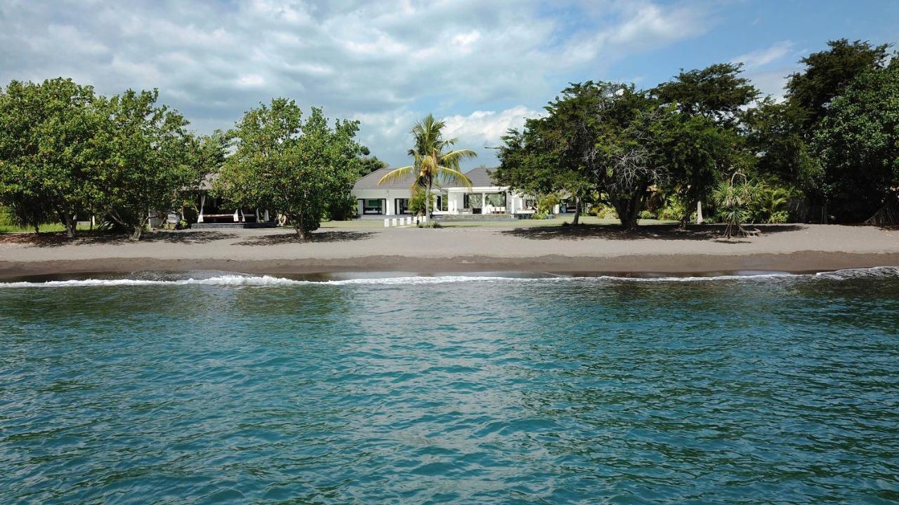 Villa Mathan Lovina Buitenkant foto